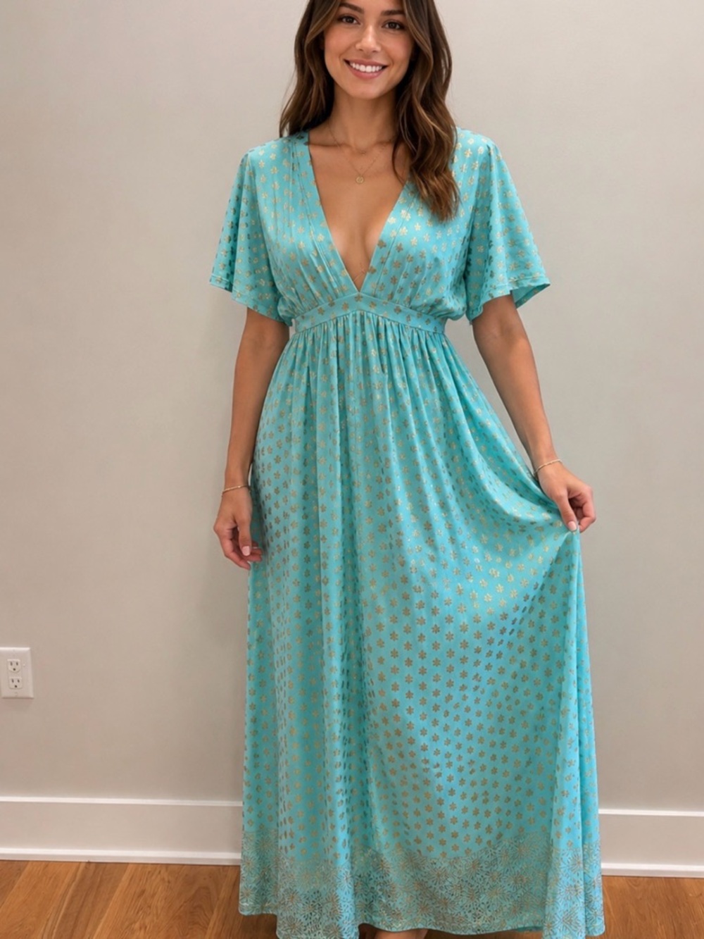 Cabana Life
Flutter Sleeve Maxi Dress. Small